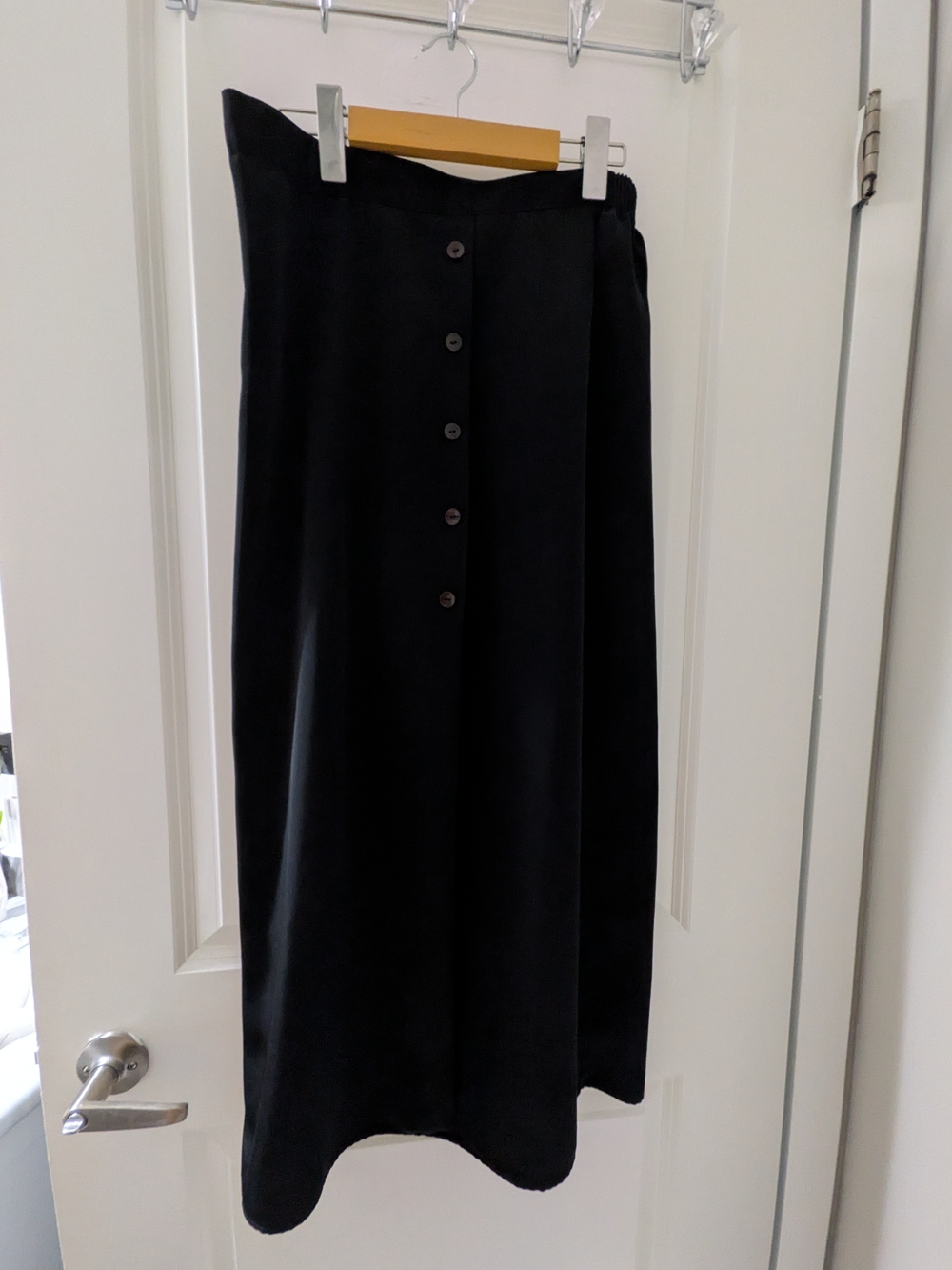 Jaclyn Smith Black Button-Front Maxi Skirt